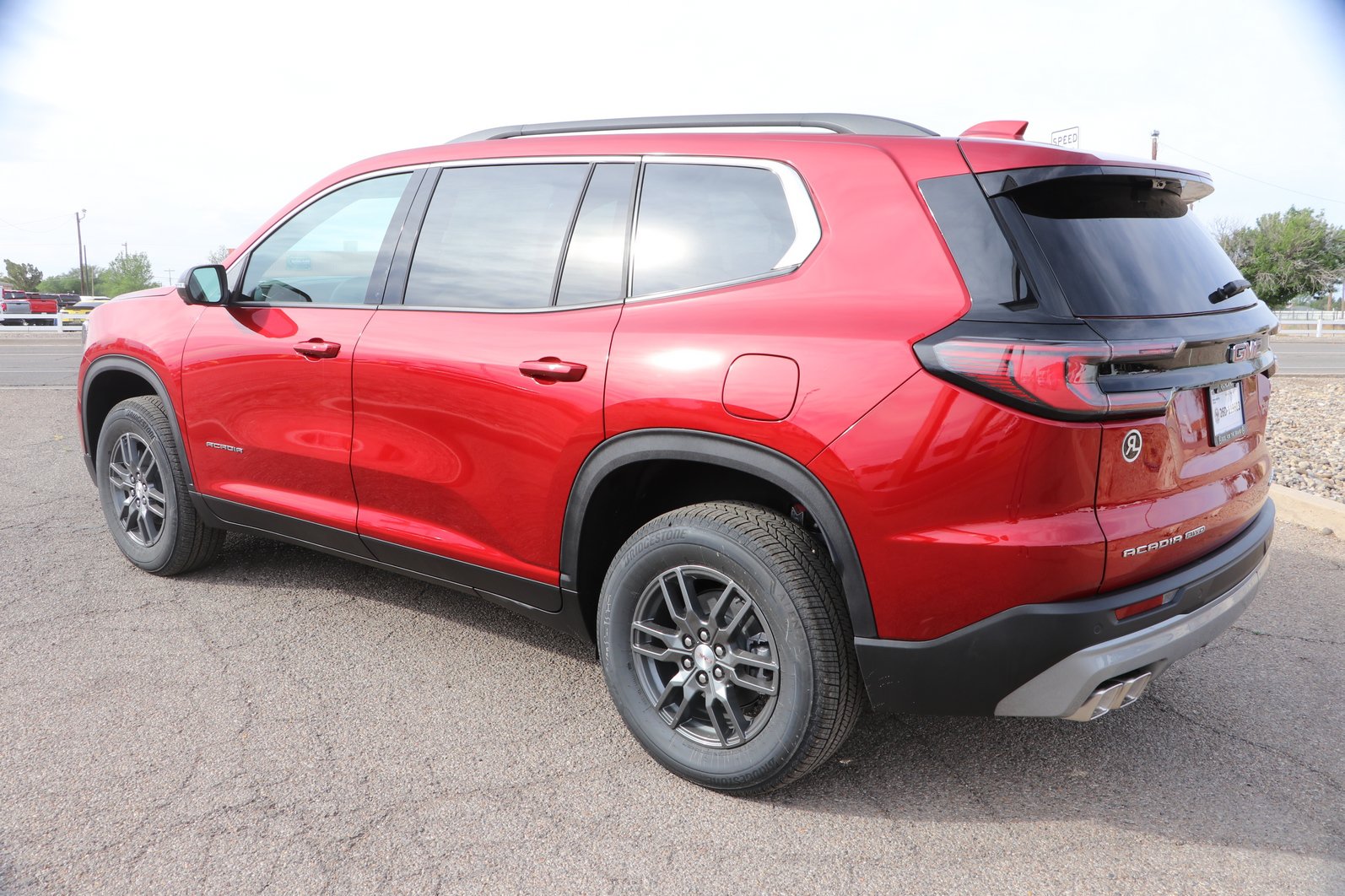 New 2026 GMC Acadia Elevation AWD/4WD image 5