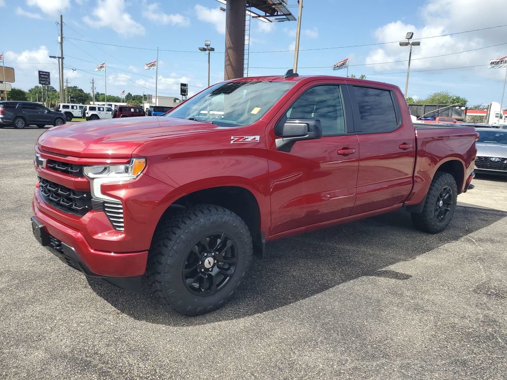 Used 2025 Chevrolet Silverado 1500 RST AWD/4WD image 2