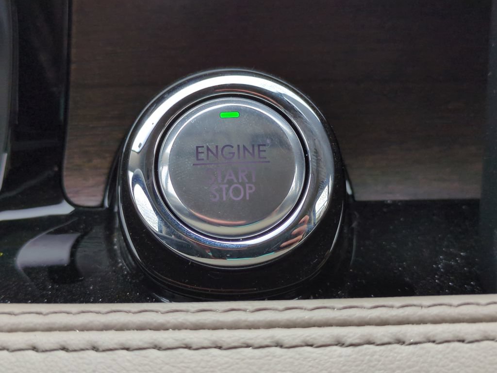 Used 2022 Lincoln Corsair Reserve w/ Elements Package FWD image 28
