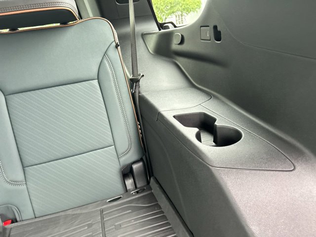 New 2026 GMC Yukon AT4 w/ AT4 Premium Plus Package AWD/4WD image 24