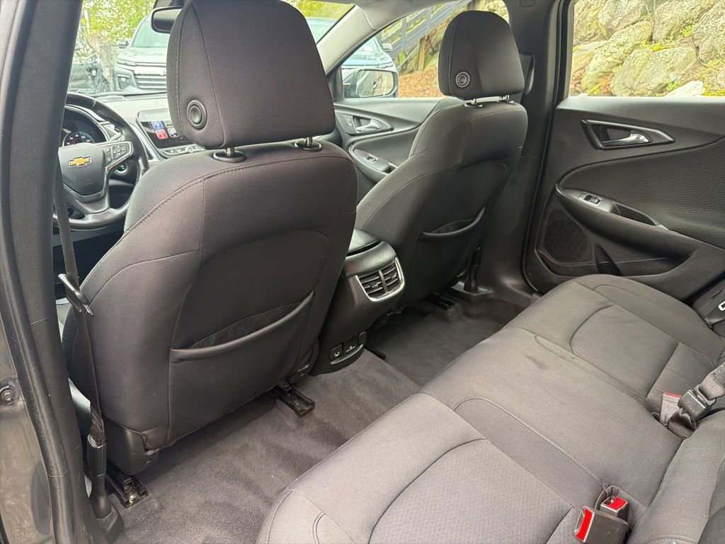 Used 2018 Chevrolet Malibu LT FWD image 19