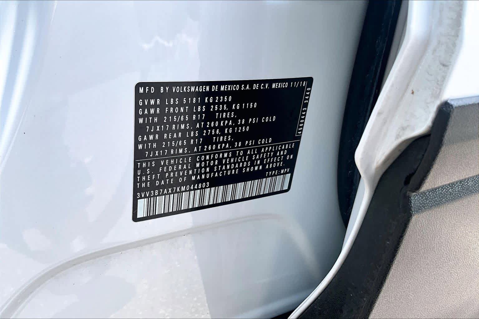 Used 2019 Volkswagen Tiguan SE w/ Panoramic Sunroof Package FWD image 34