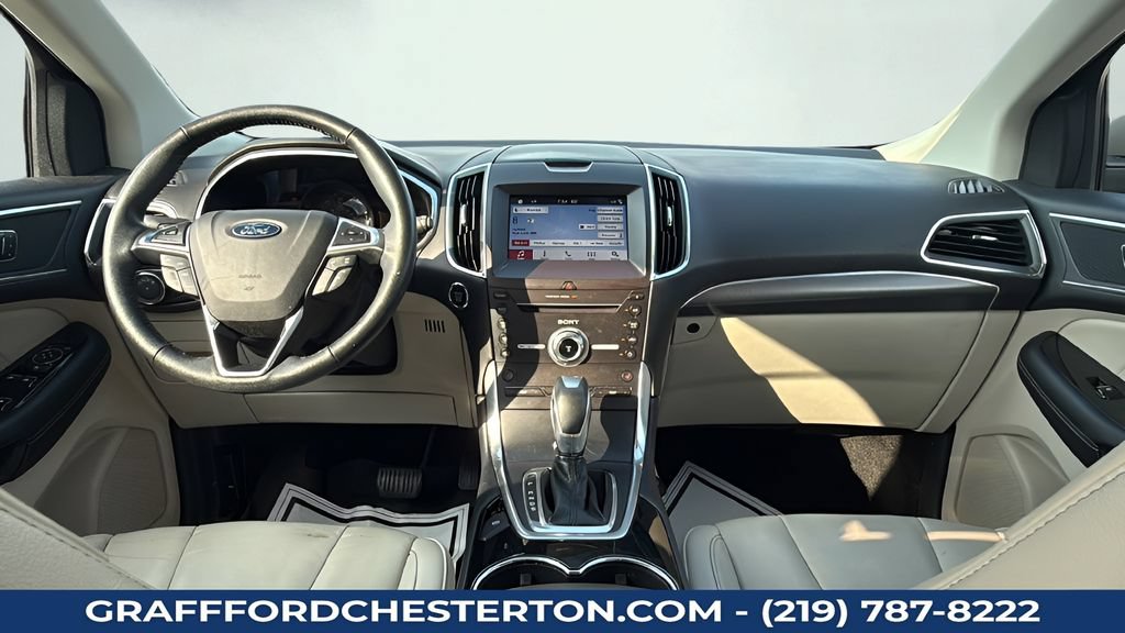 Used 2017 Ford Edge Titanium FWD image 17