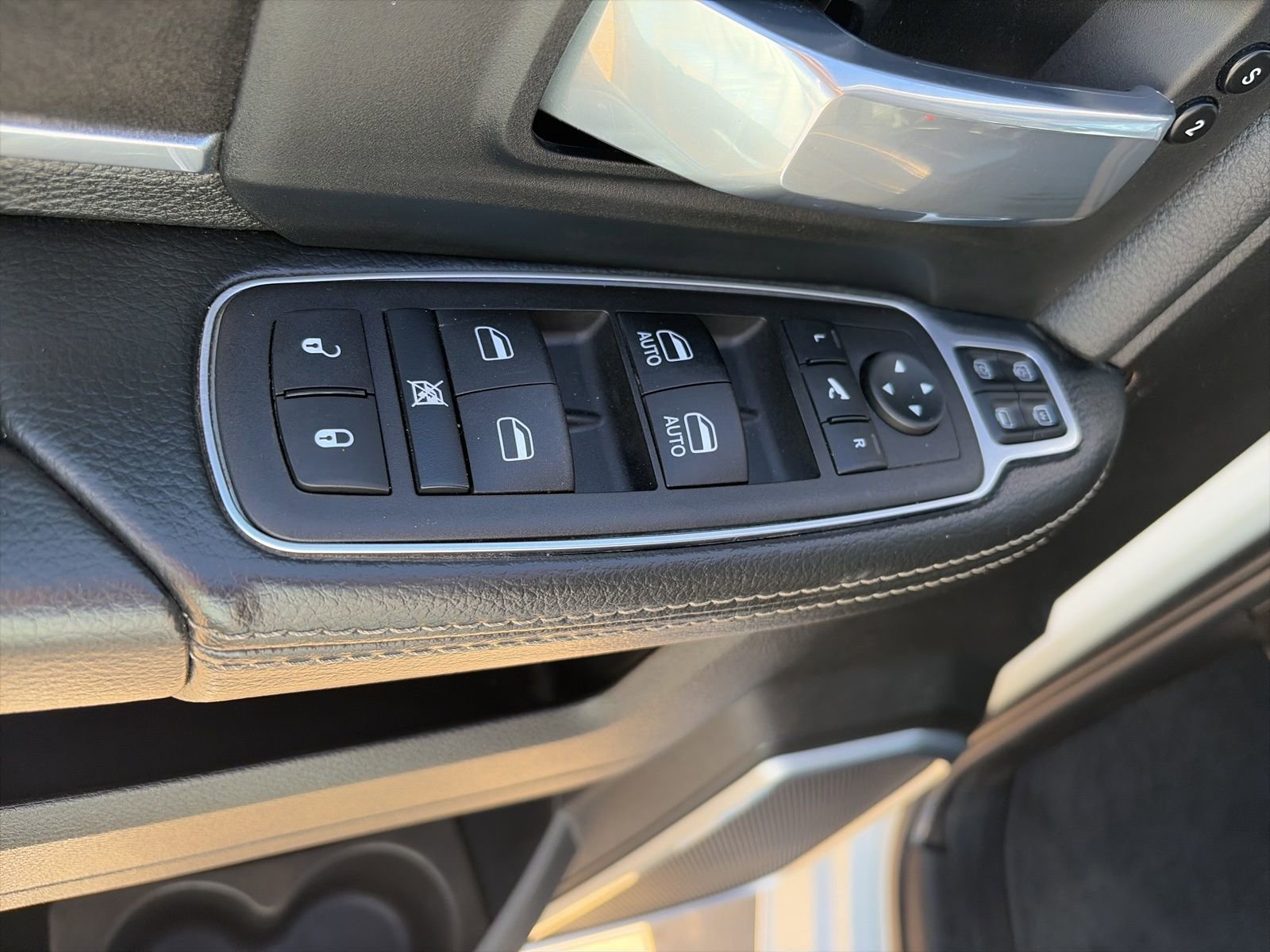 Used 2024 RAM 2500 Laramie image 14