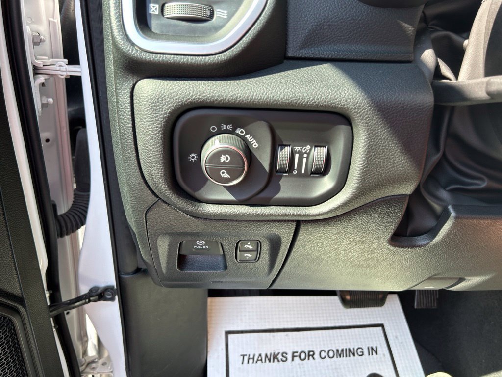 Used 2025 RAM 1500 Big Horn AWD/4WD image 25