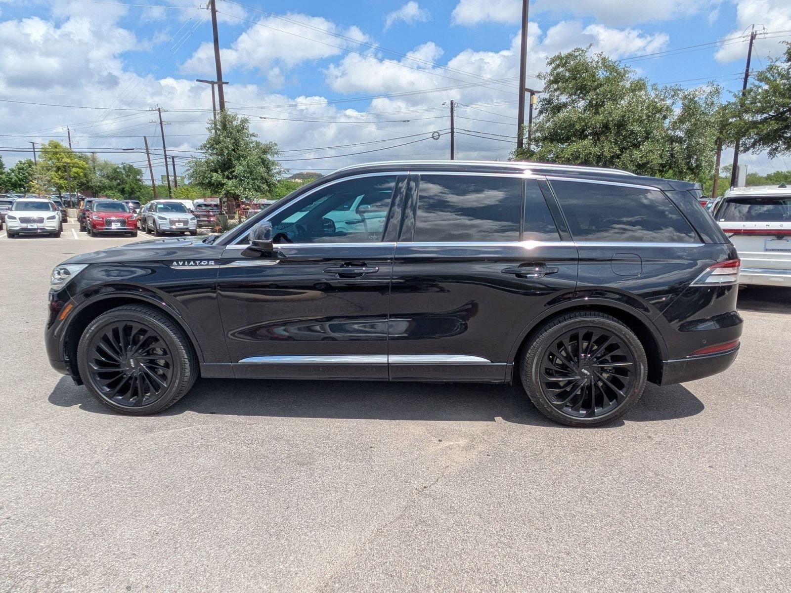 Used 2021 Lincoln Aviator Reserve w/ Equipment Group 208A image 6