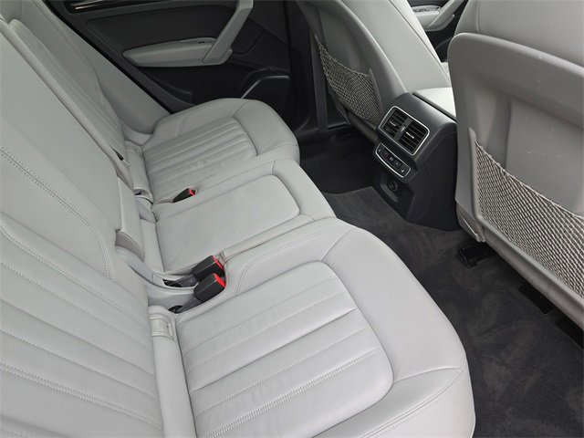 Used 2018 Audi Q5 2.0T Premium Plus w/ Premium Plus Package image 13