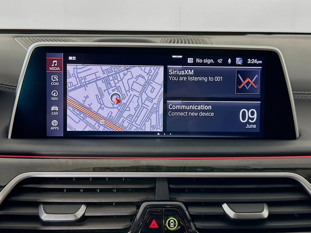 Used 2021 BMW ALPINA B7 xDrive AWD/4WD image 15