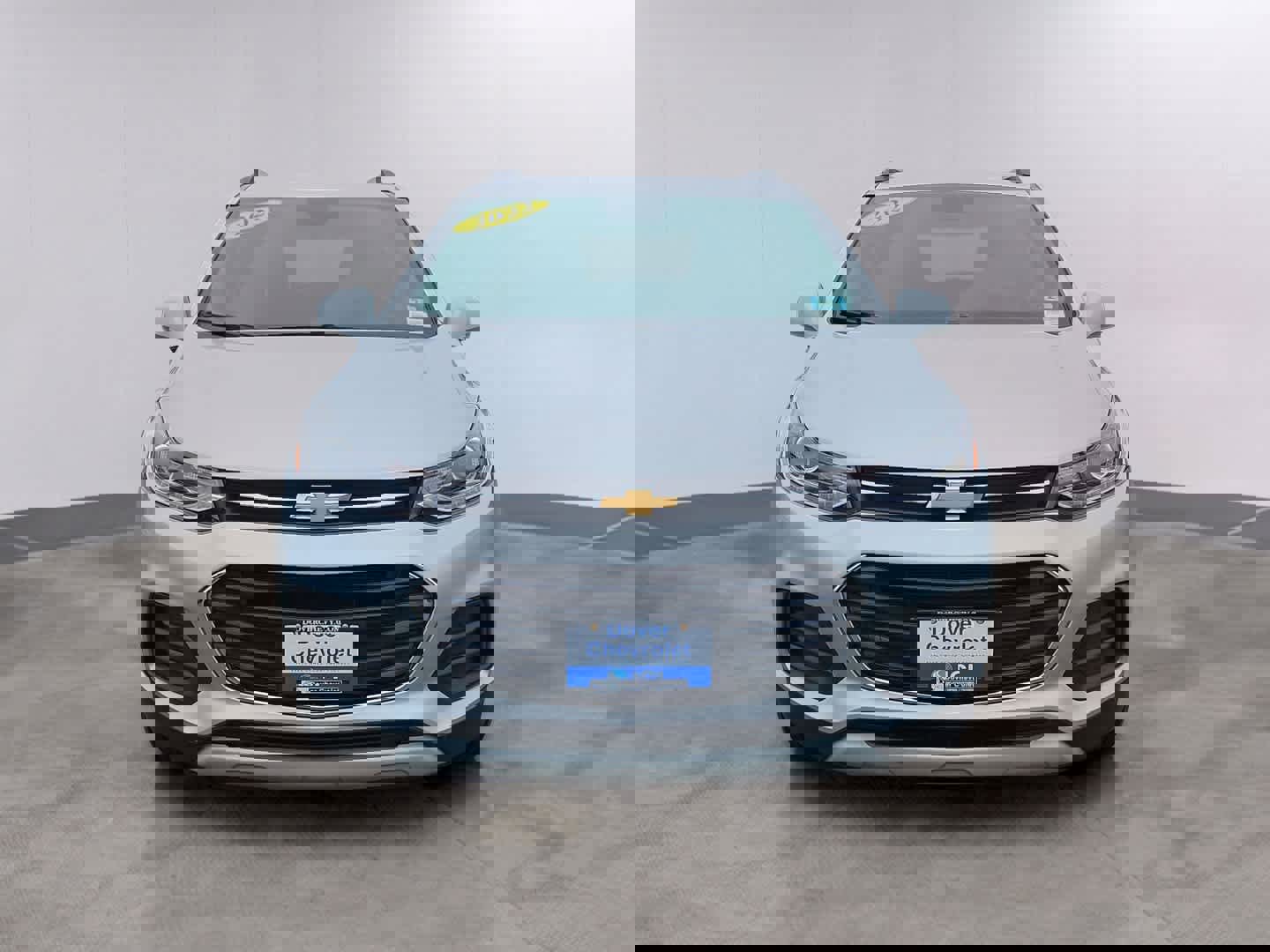 Certified 2022 Chevrolet Trax LT w/ LT Convenience Package image 2