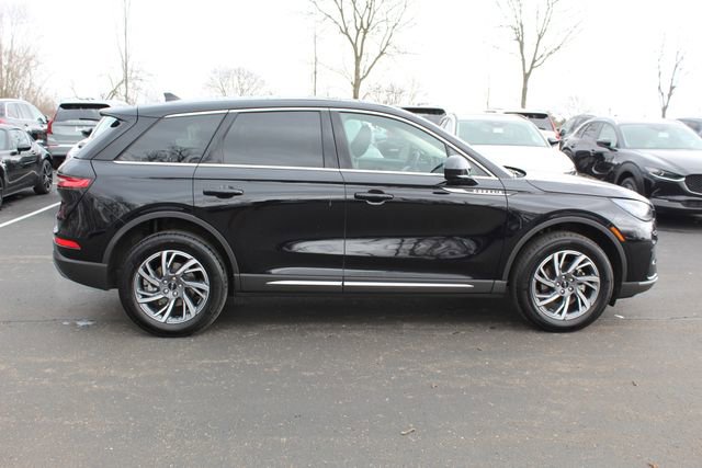 Certified 2024 Lincoln Corsair AWD image 2