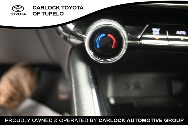 Used 2025 Chevrolet Traverse RS w/ LPO, Cargo Package FWD image 16