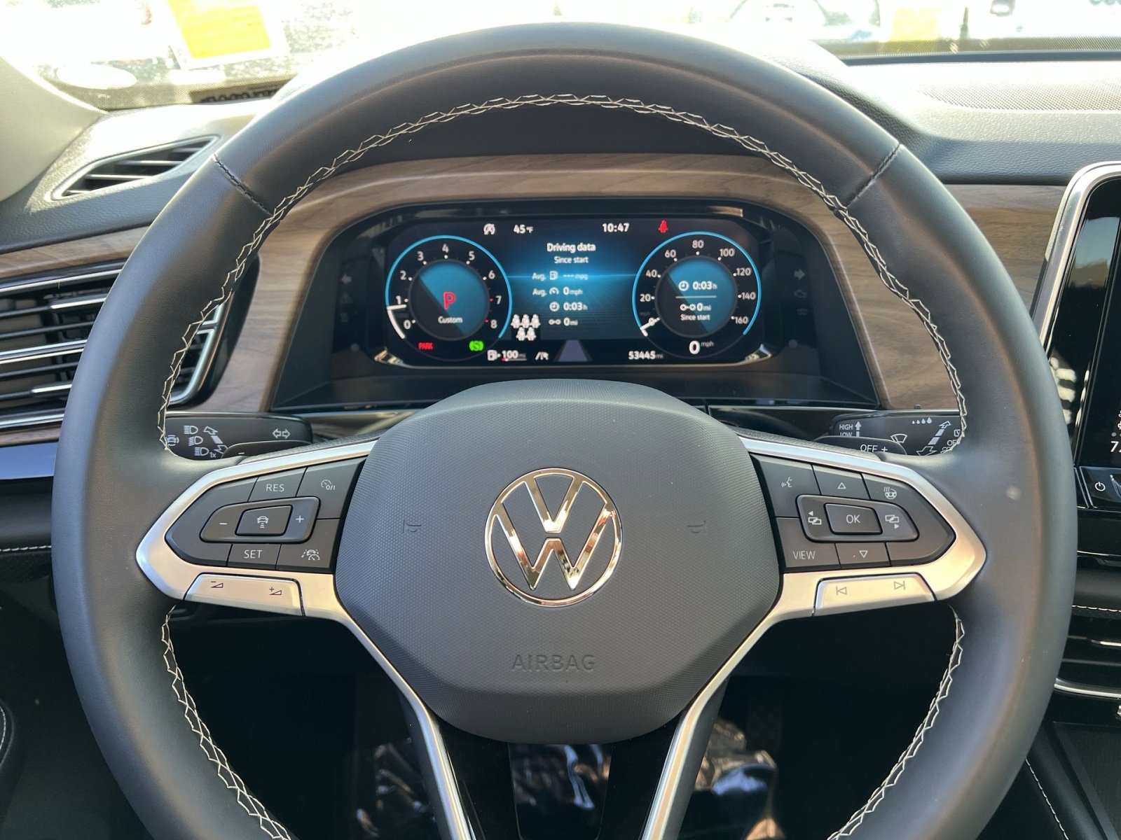 Used 2024 Volkswagen Atlas SE image 16
