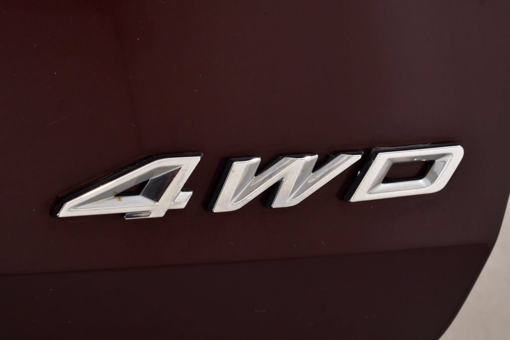 Used 2022 Ford Explorer XLT w/ Equipment Group 202A AWD/4WD image 22