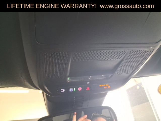 Used 2025 Buick Enclave Preferred image 17