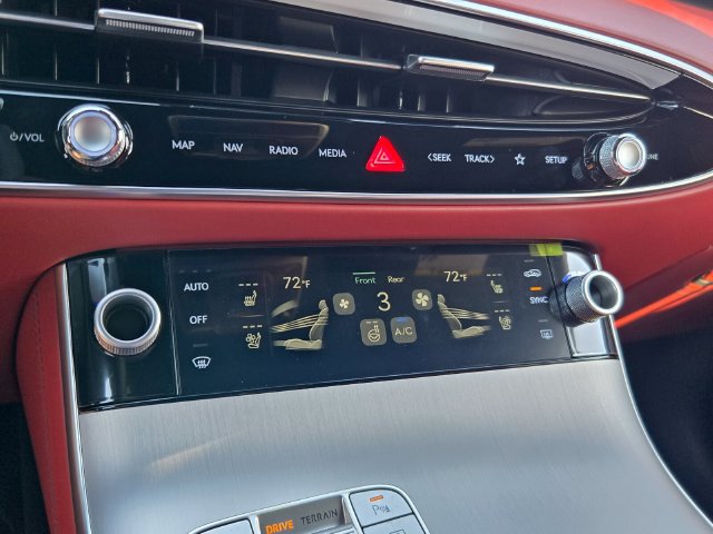 New 2027 Genesis GV70 2.5T Sport Prestige AWD/4WD image 8
