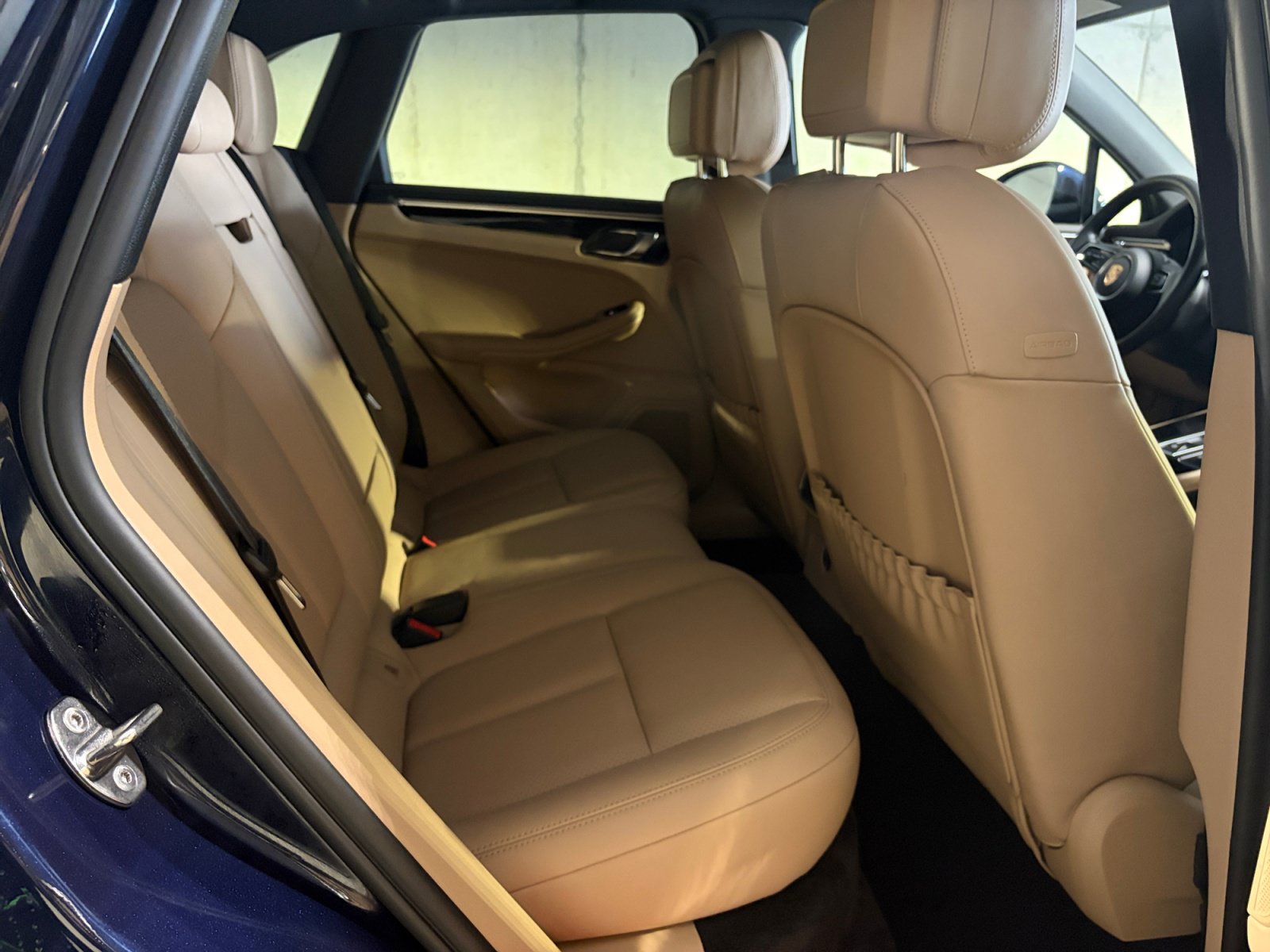 Certified 2023 Porsche Macan Turbo AWD/4WD image 24