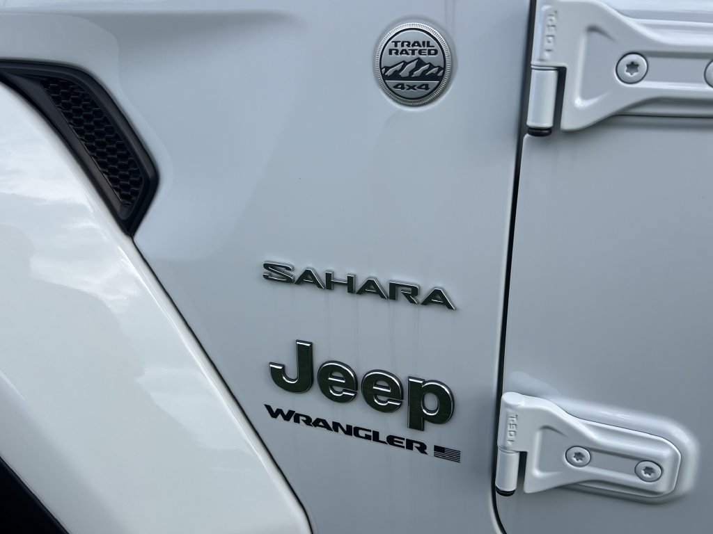 Used 2023 Jeep Wrangler Unlimited Sahara AWD/4WD image 22