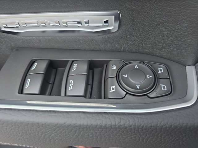 Used 2025 GMC Sierra 1500 Denali image 28