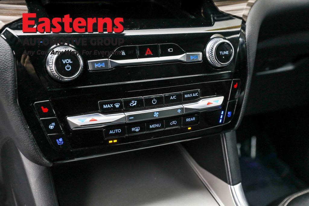 Used 2023 Ford Explorer Limited w/ Equipment Group 301A image 20