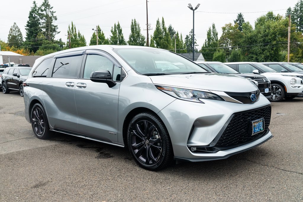 Used 2021 Toyota Sienna XSE
