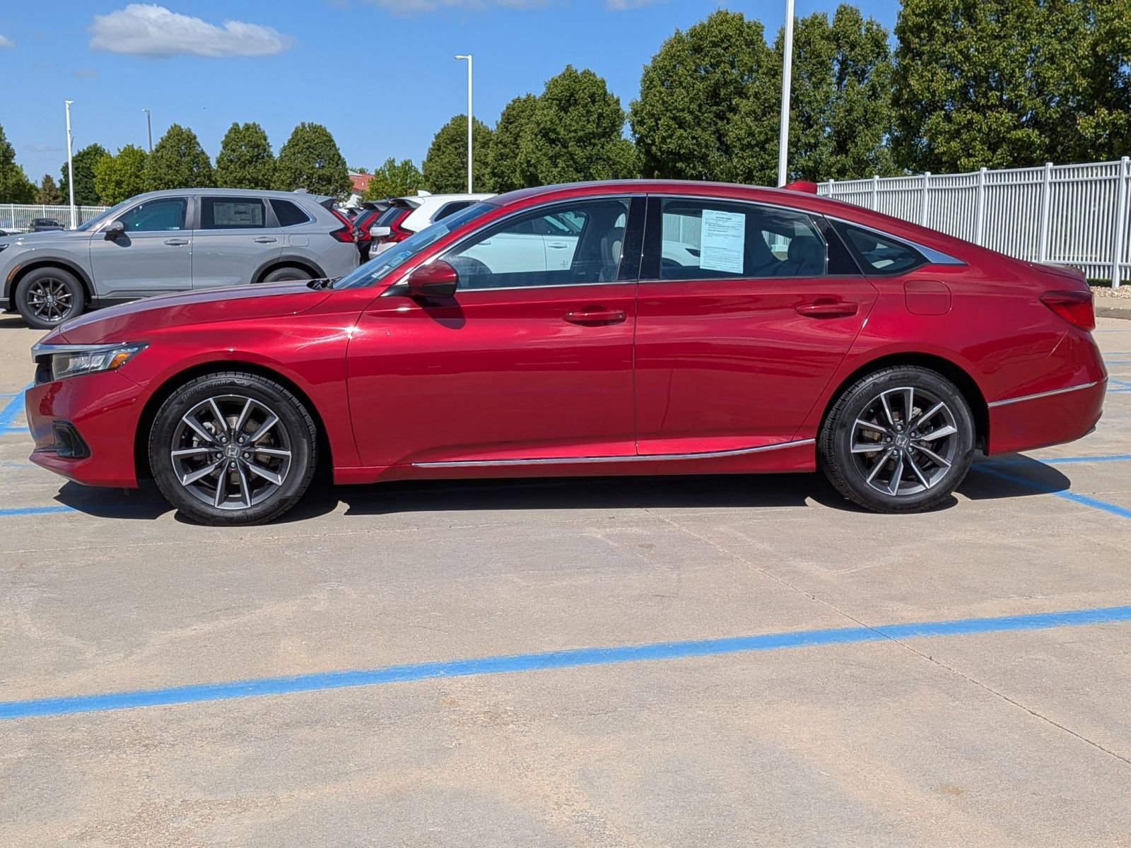 Used 2022 Honda Accord EX-L image 10