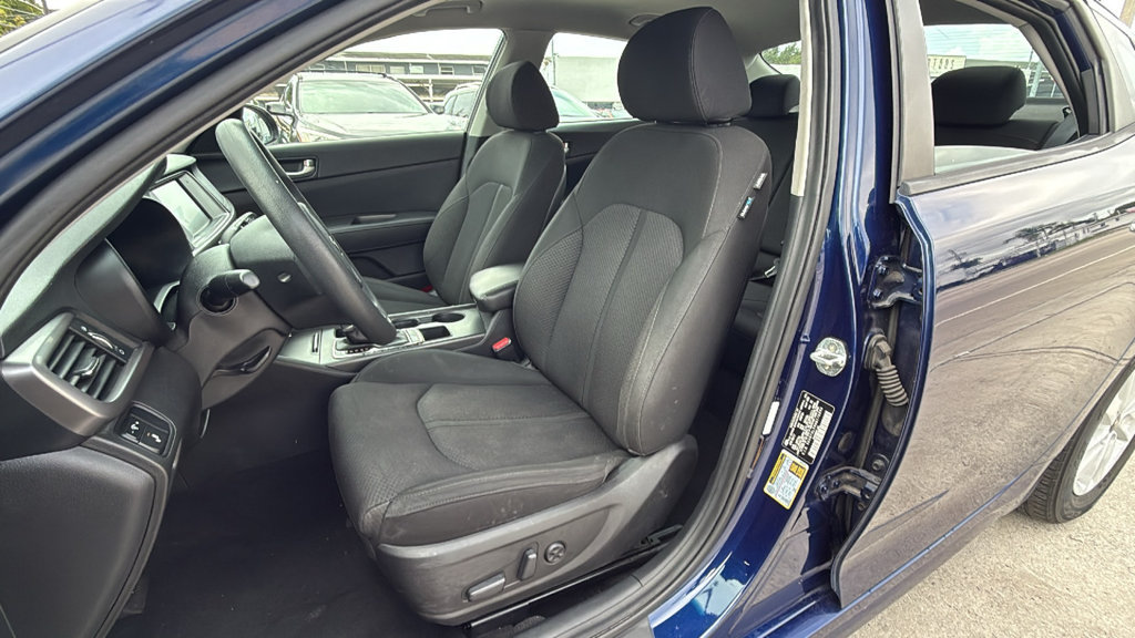 Used 2017 Kia Optima LX w/ Convenience Plus Package FWD image 22