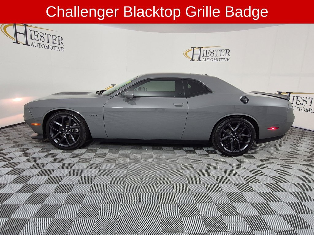 Used 2019 Dodge Challenger R/T w/ Blacktop Package RWD image 7