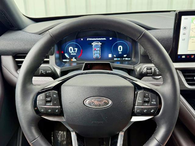 Certified 2025 Ford Explorer Platinum w/ LUX Leather Package image 26