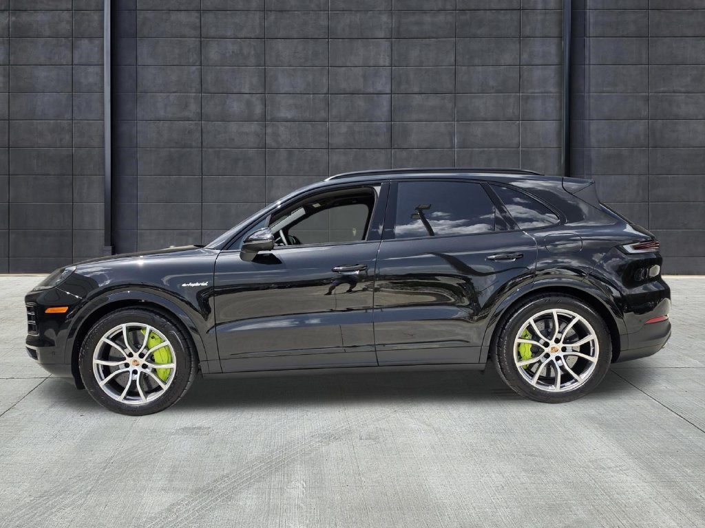 New 2026 Porsche Cayenne S AWD/4WD image 2