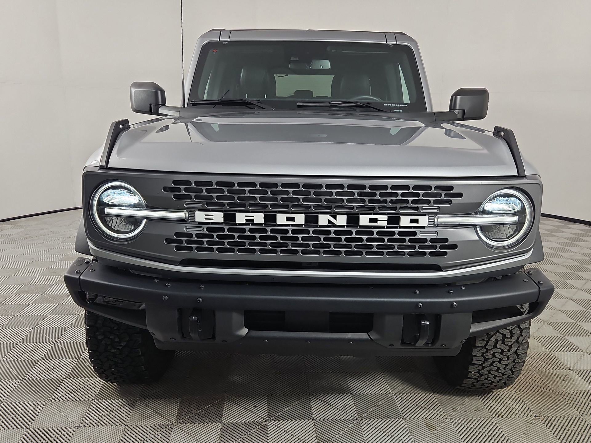 Used 2024 Ford Bronco Badlands image 2