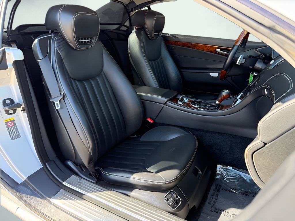 Used 2011 Mercedes-Benz SL 550 image 25