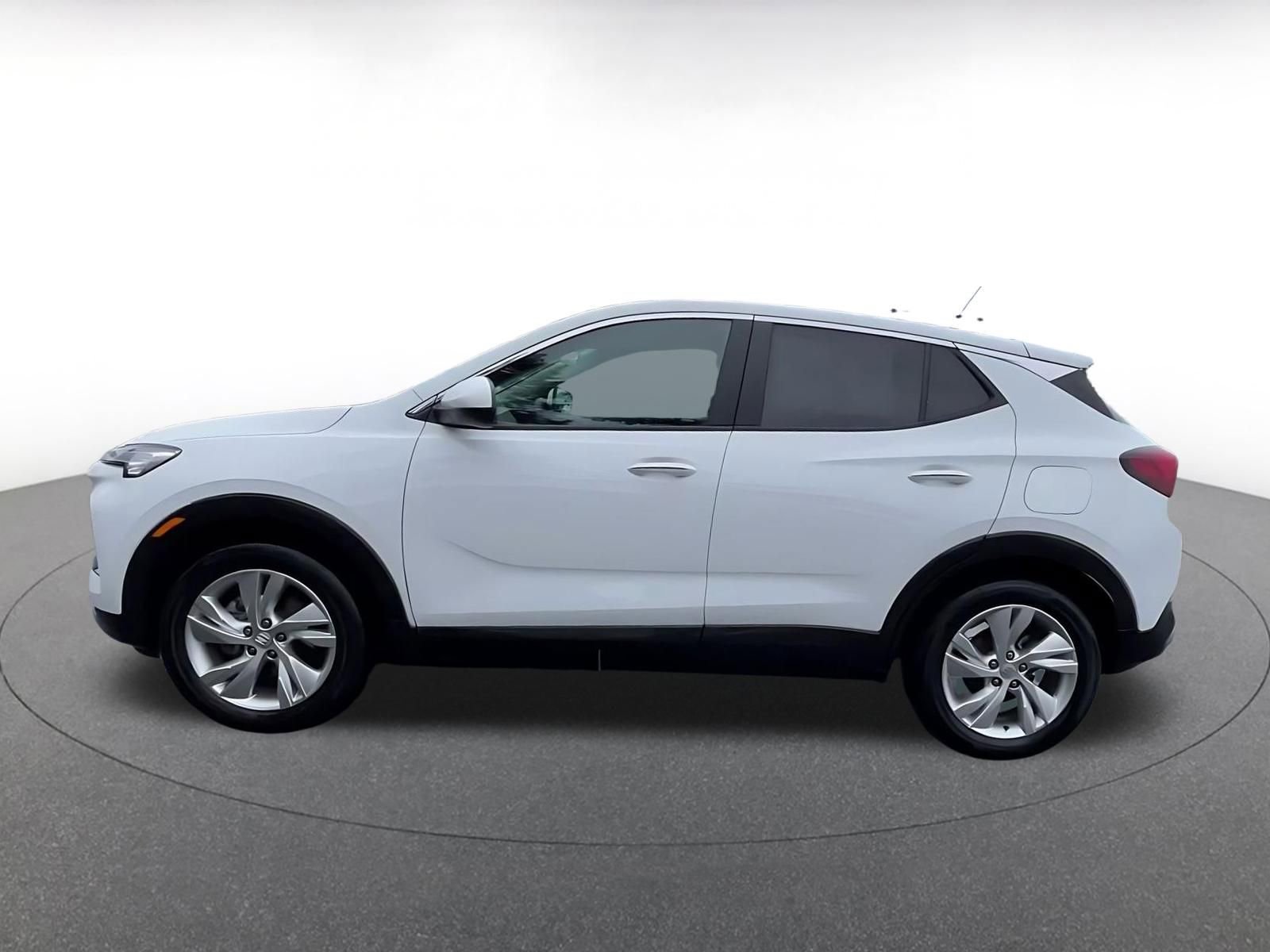 Used 2025 Buick Encore GX Preferred image 9