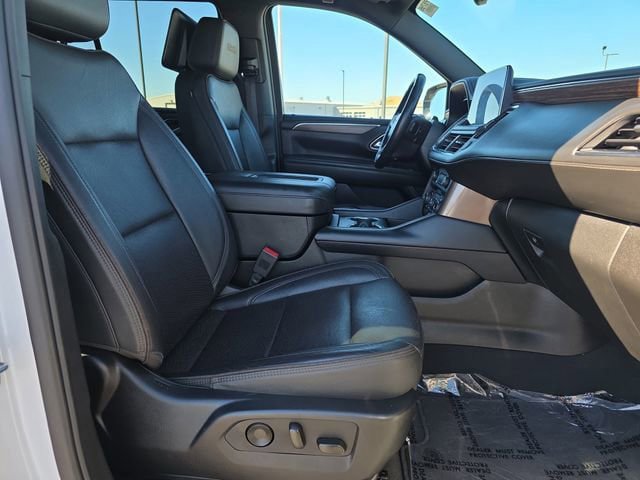 Used 2023 Chevrolet Tahoe High Country w/ Advanced Technology Package AWD/4WD image 19