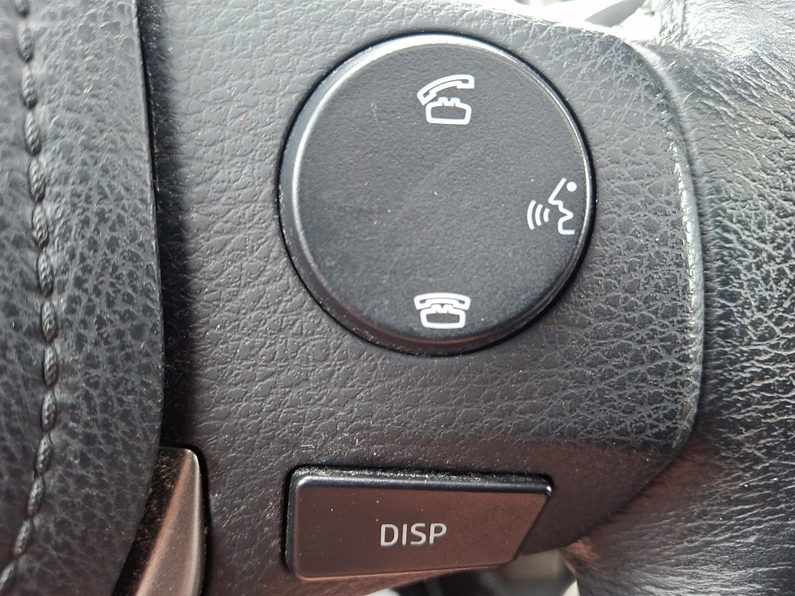 Used 2014 Toyota RAV4 Limited FWD image 22