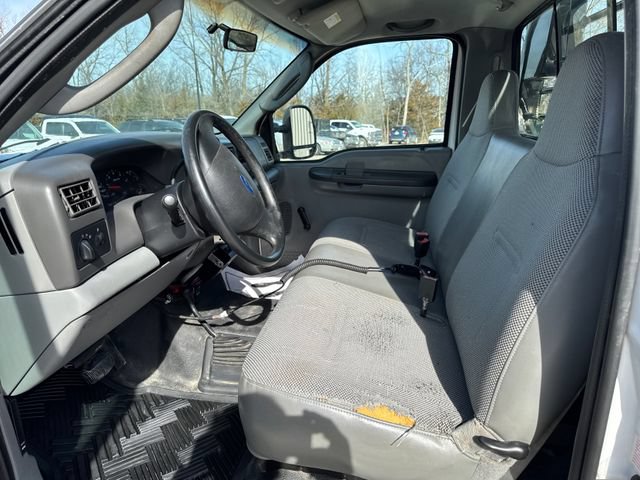 Used 2003 Ford F250 XL AWD/4WD image 9