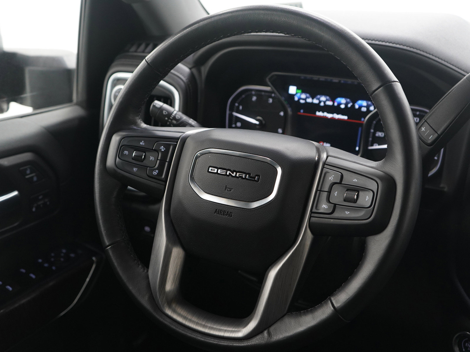 Used 2020 GMC Sierra 3500 Denali w/ Denali Ultimate Package image 16