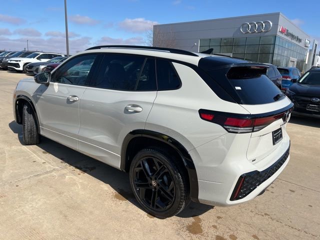 New 2026 Volkswagen Tiguan SE R-Line image 4