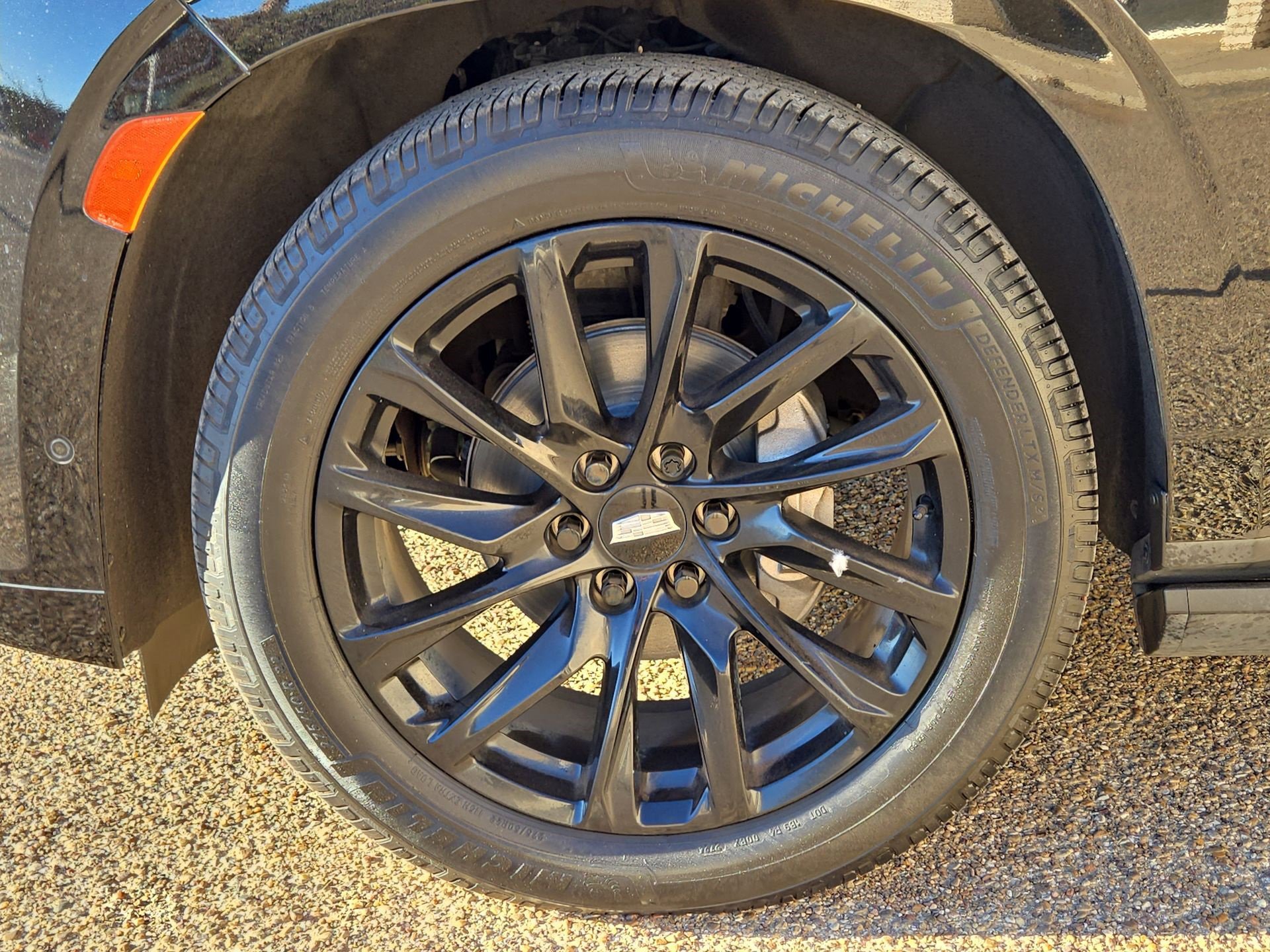 Certified 2023 Cadillac Escalade Sport w/ LPO, ONYX Package image 11