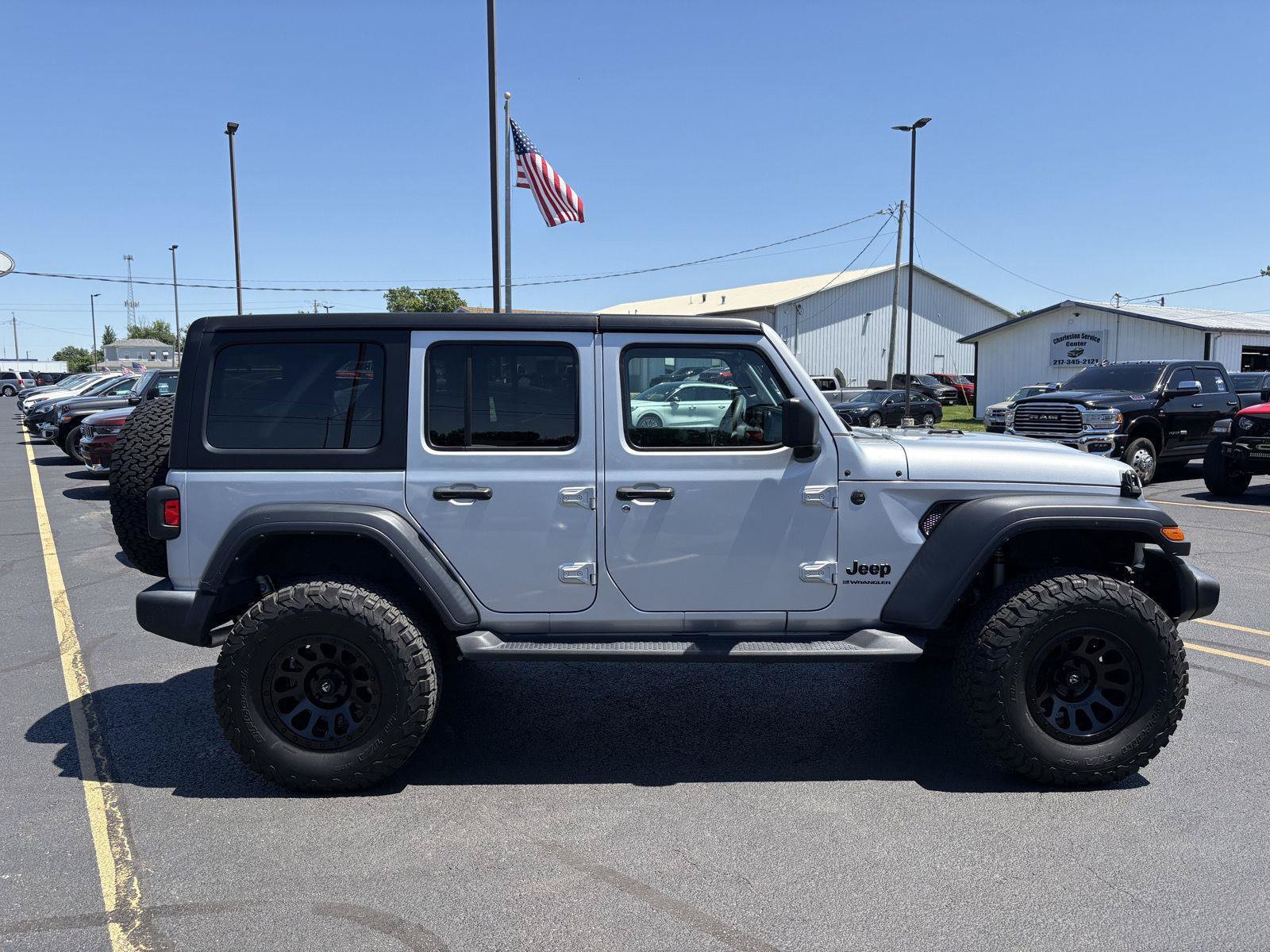 Used 2024 Jeep Wrangler Unlimited Sport AWD/4WD image 22