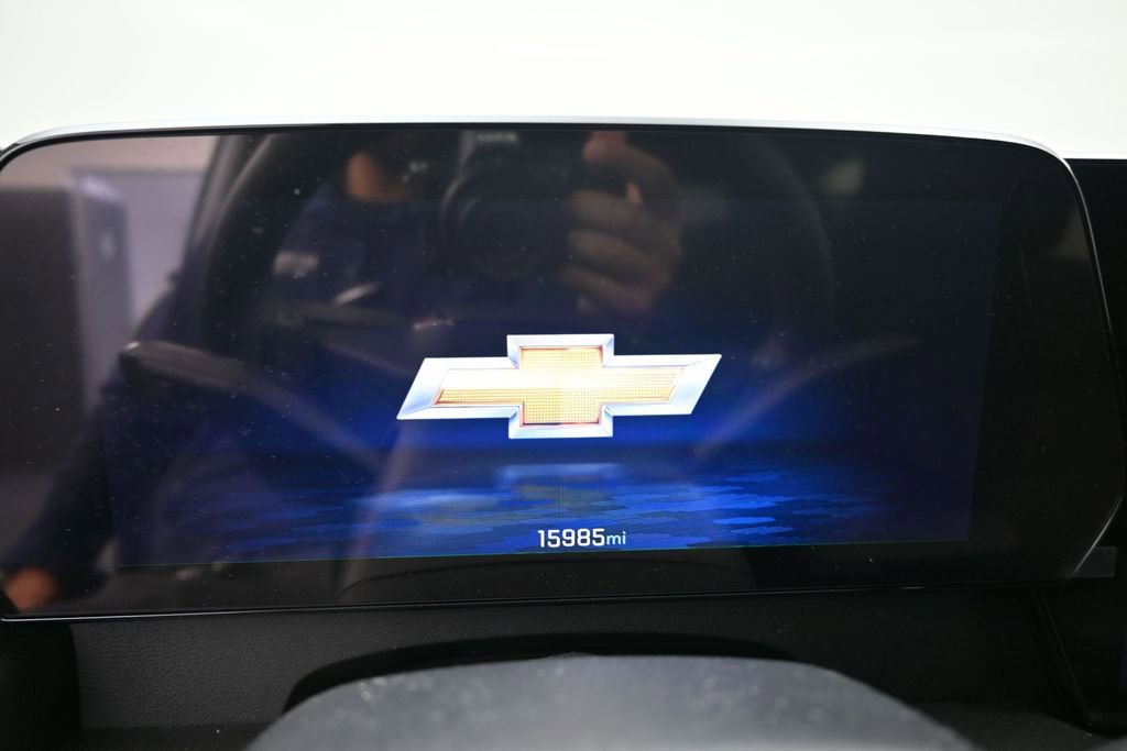 Used 2024 Chevrolet Traverse LT FWD image 11