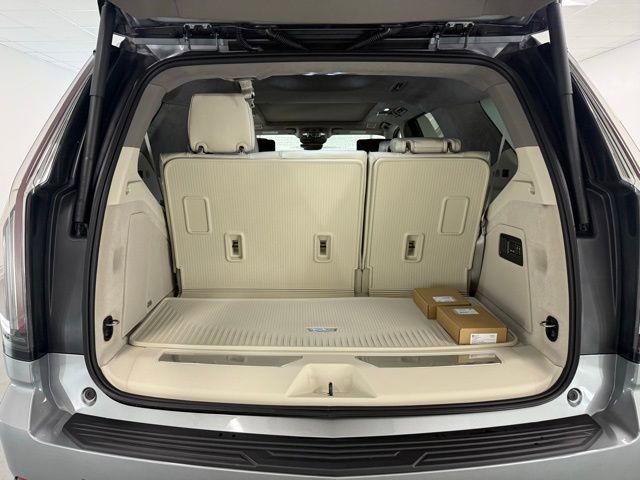 Used 2026 Cadillac Escalade Platinum Sport image 8