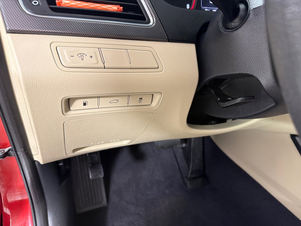 Used 2017 Hyundai Sonata Sport w/ Cargo Package FWD image 13