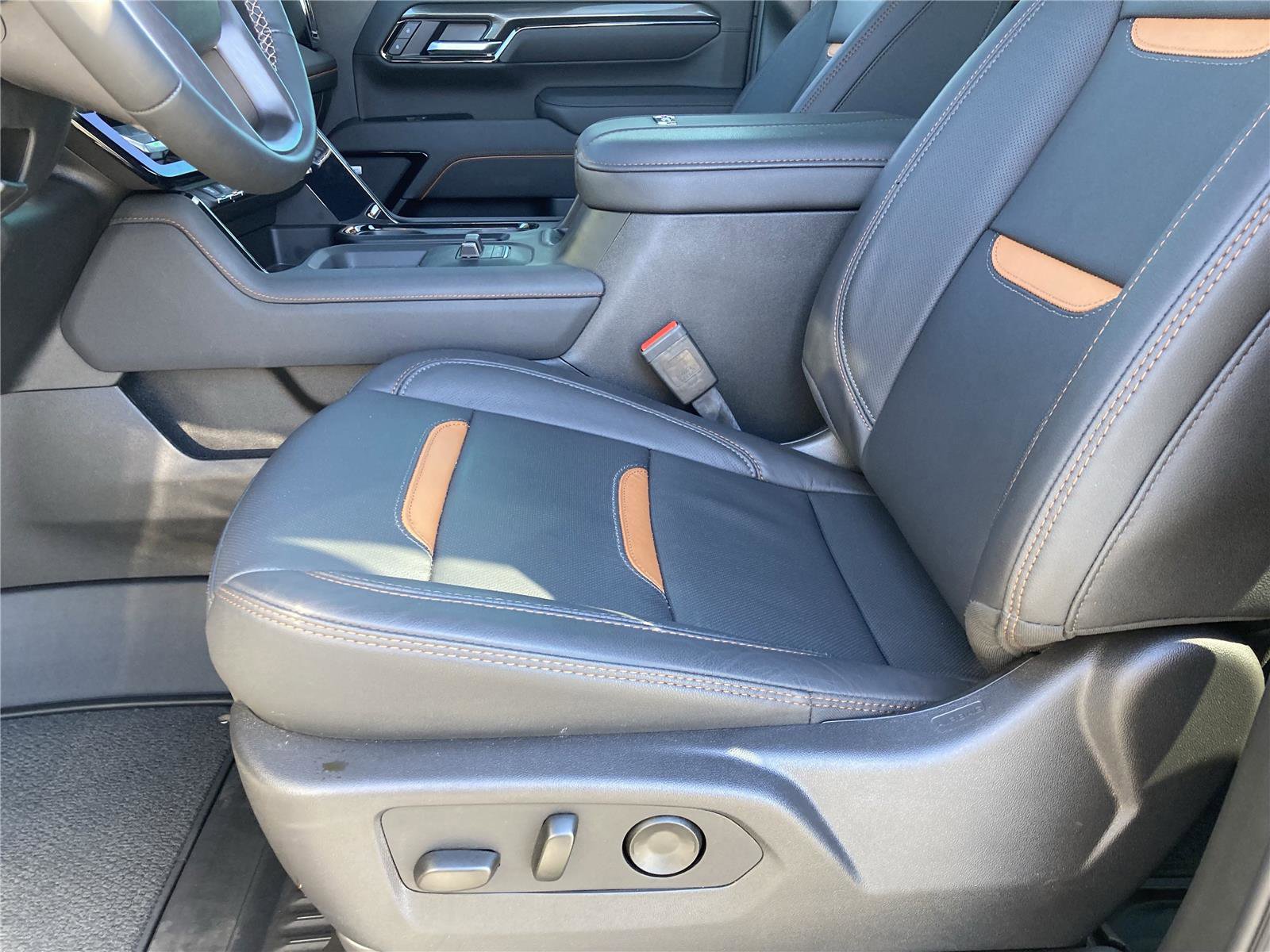 New 2026 GMC Sierra 2500 AT4 w/ AT4 Premium Plus Package image 21