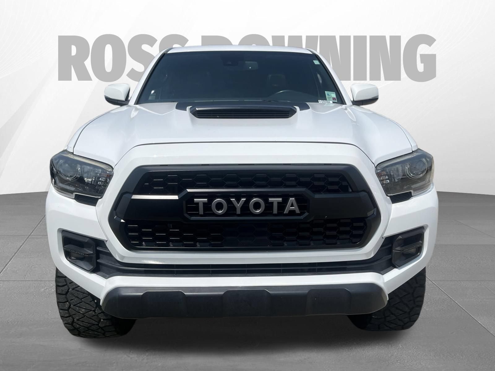 Used 2019 Toyota Tacoma TRD Pro AWD/4WD image 2