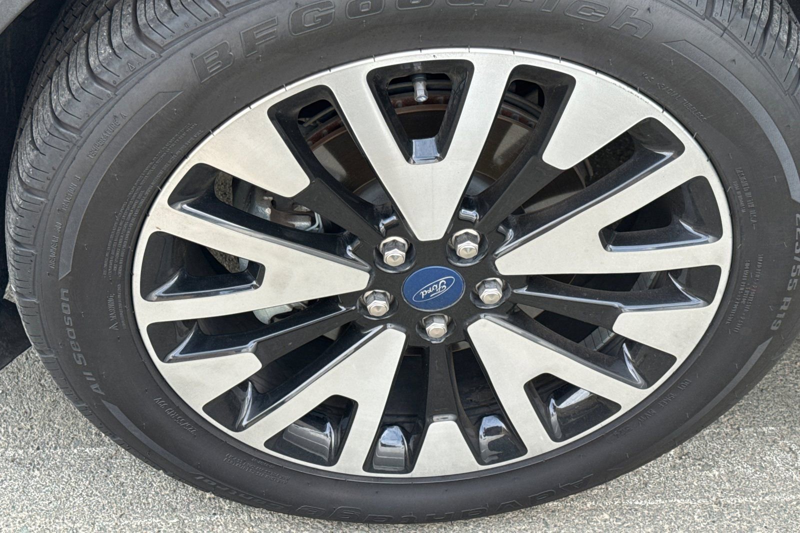 Used 2020 Ford Escape SE Sport FWD image 4