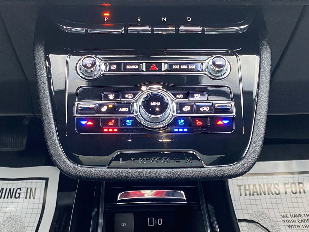 Used 2021 Lincoln Corsair Reserve image 24