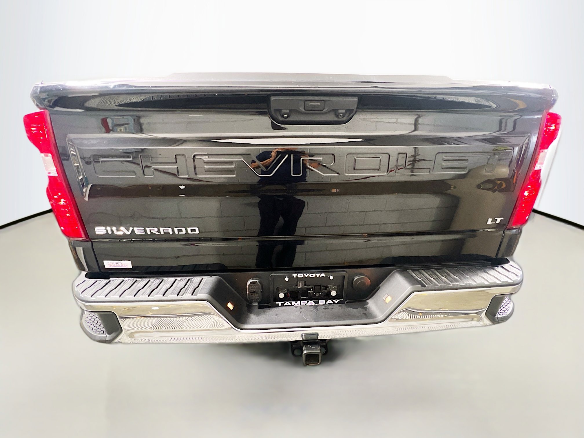 Used 2024 Chevrolet Silverado 1500 LT w/ Protection Package RWD image 6