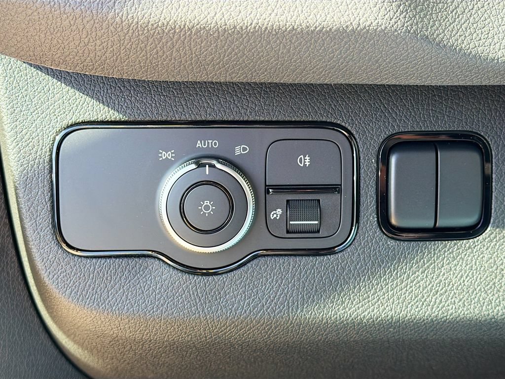 New 2026 Mercedes-Benz Sprinter 2500 image 11