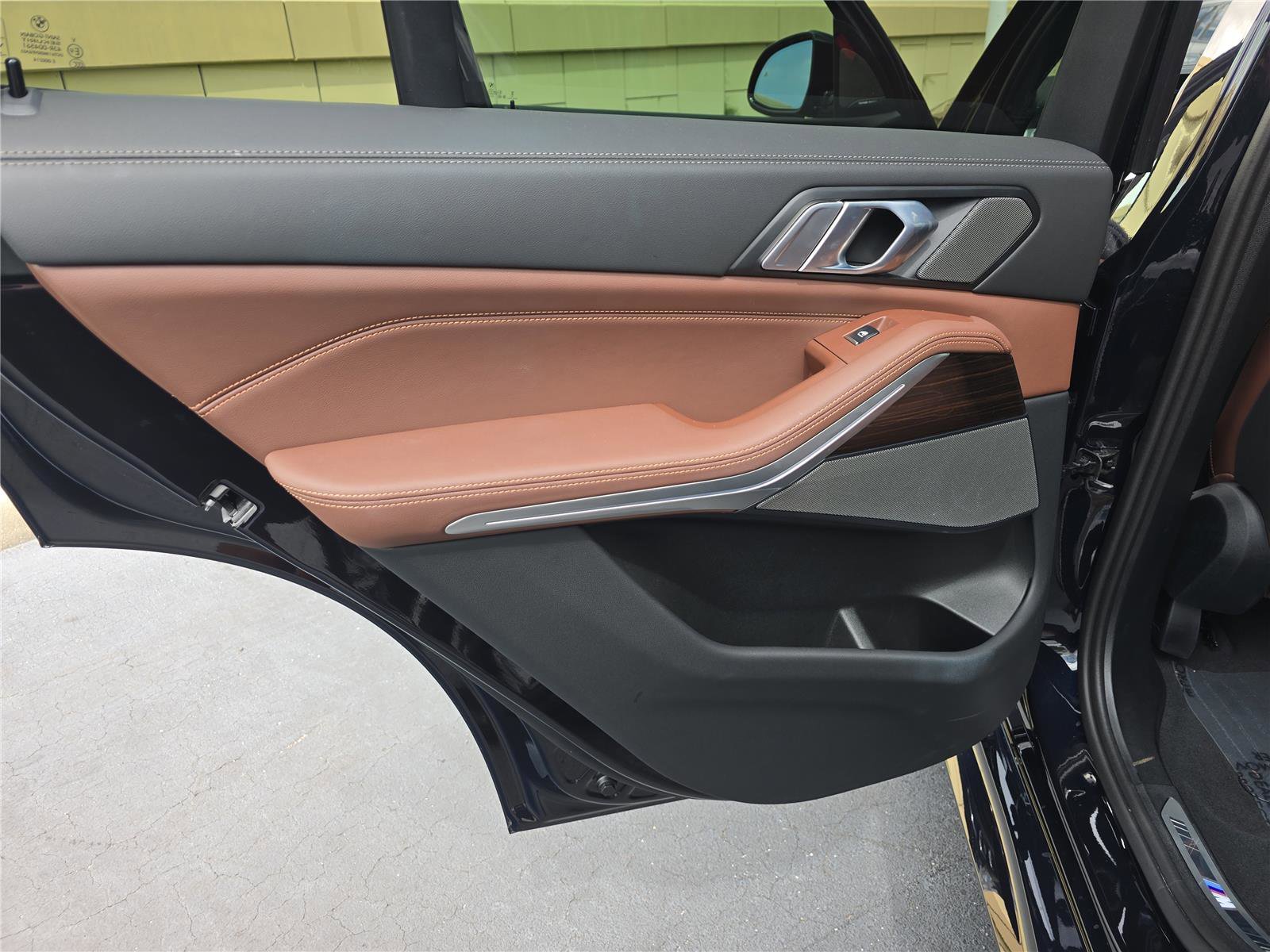 Used 2024 BMW X5 xDrive40i w/ M Sport Package image 10