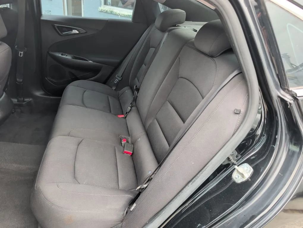 Used 2019 Chevrolet Malibu LS FWD image 23